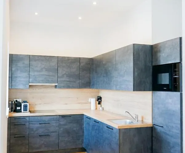 Nadland B61 * Wien